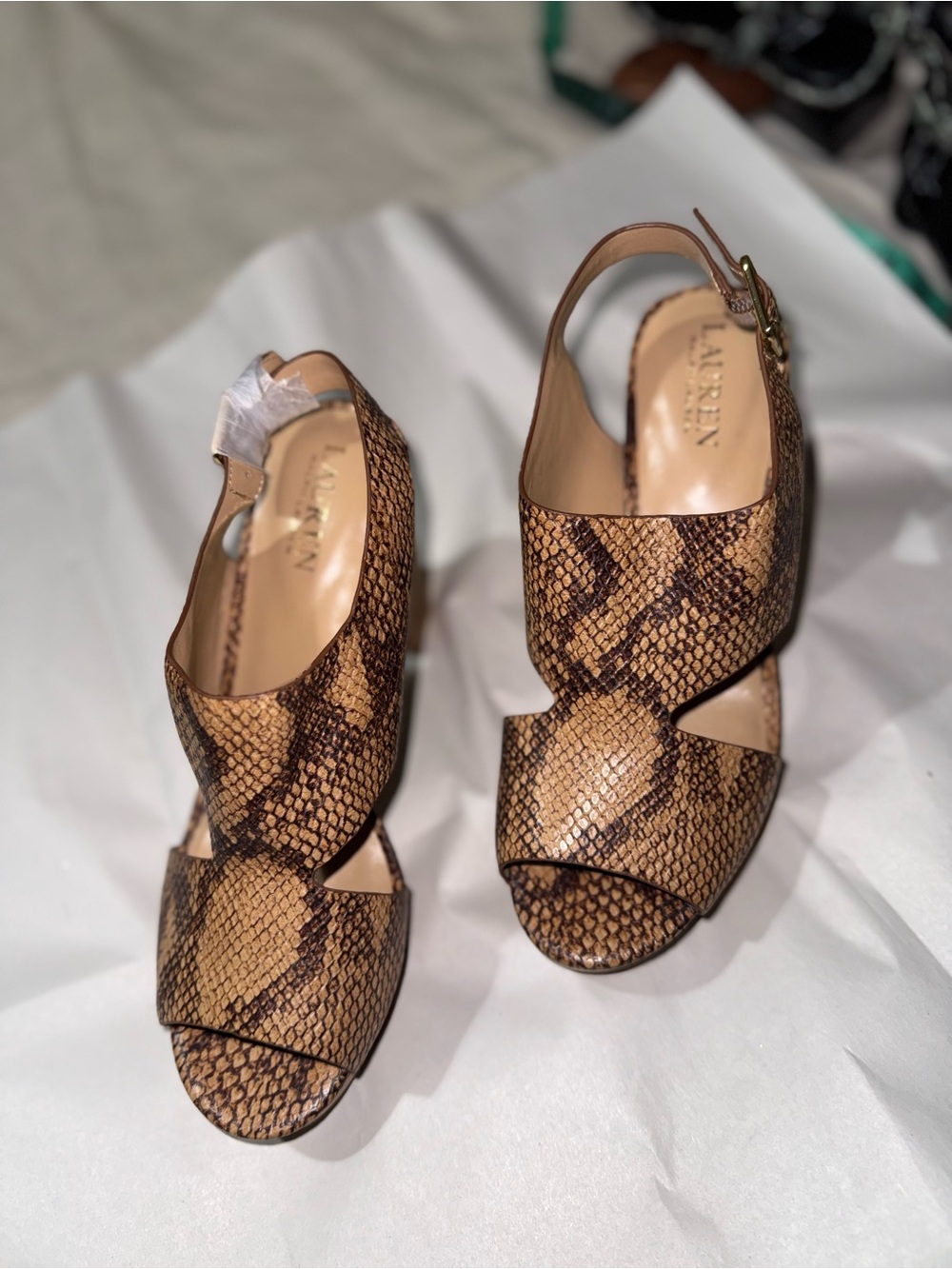Lauren Ralph Lauren Feona
Burnished Leather Sandal SIZE 7.5 Nwot